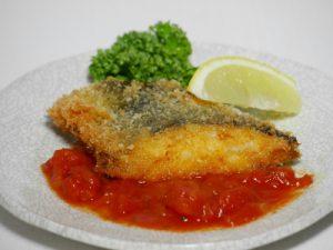 ホッケのフライバジルトマトソース