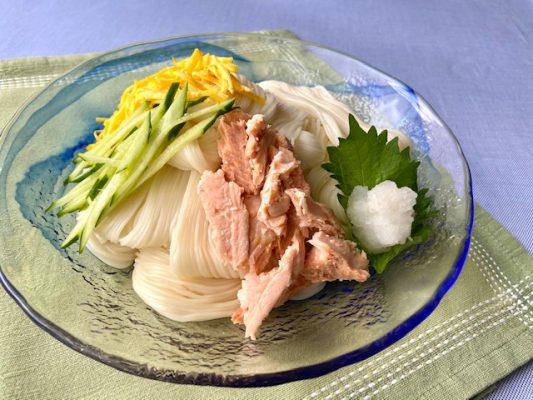 pinksalmonsoumen